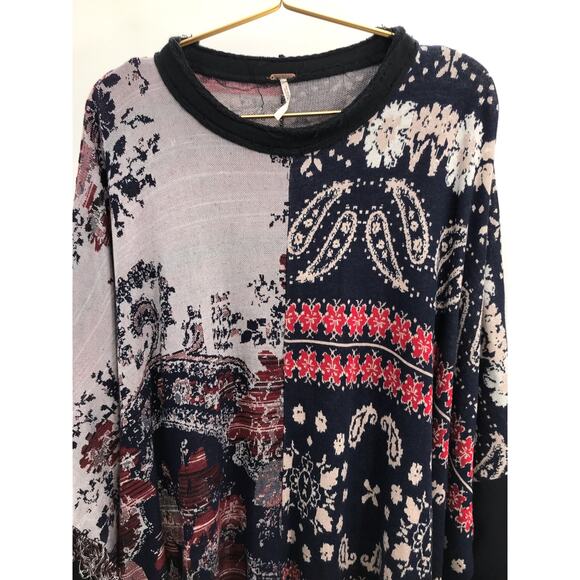 Free People Paisley Oversized Dolman Sleeve Blanket Fringe Sweater Size M/L - Picture 4 of 10